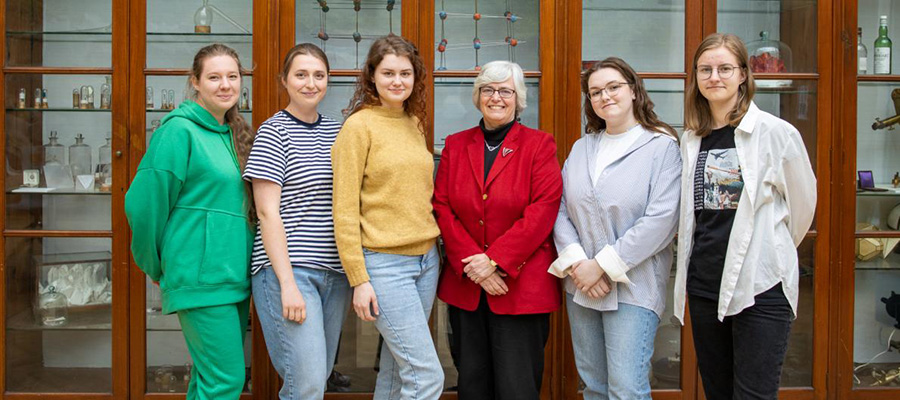 KNU students at the University of Edinburgh's School of Chemistry 